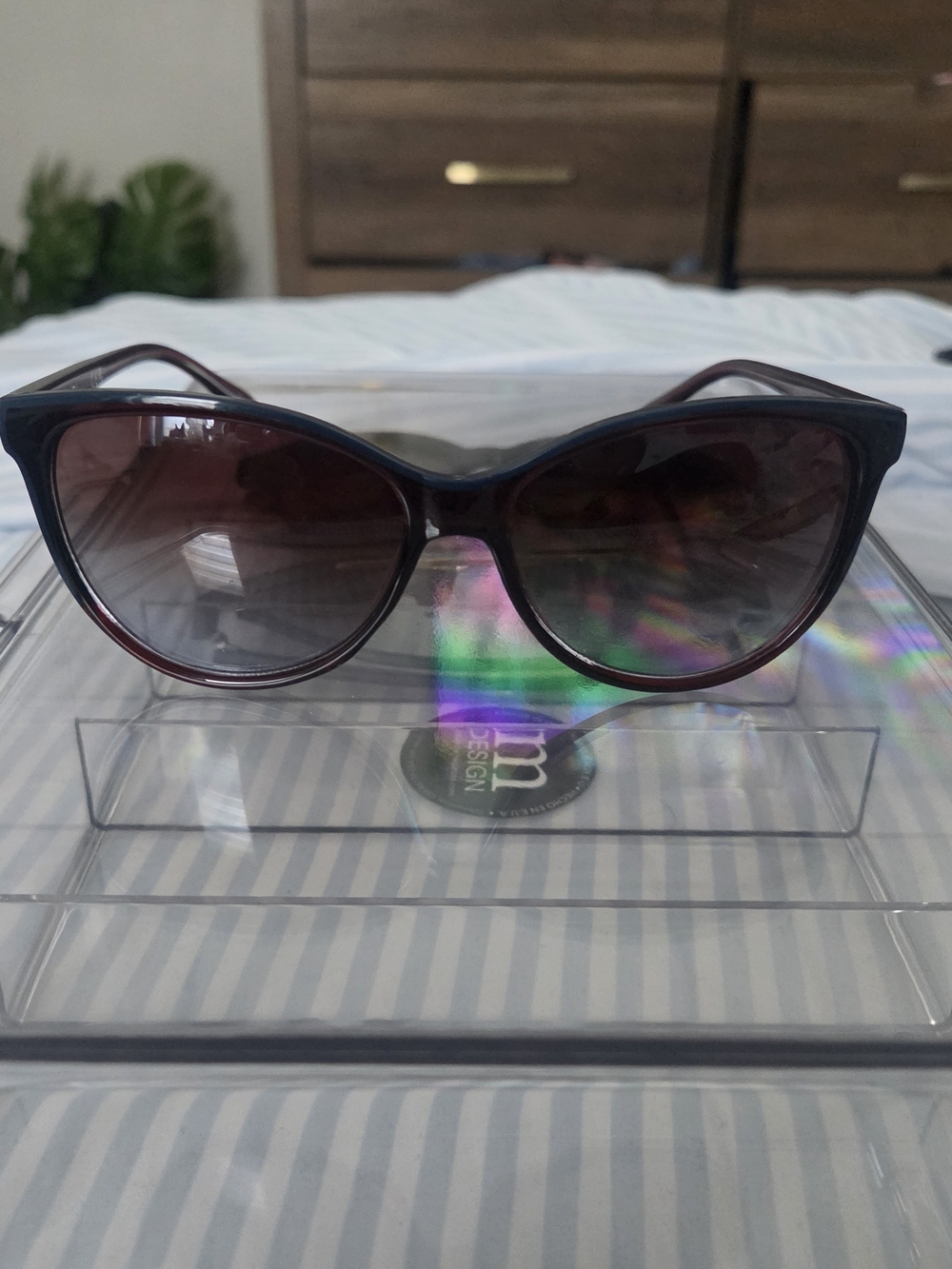 Women’s Cat-Eye Sunglasses - Dark Blue Tinted Lenses